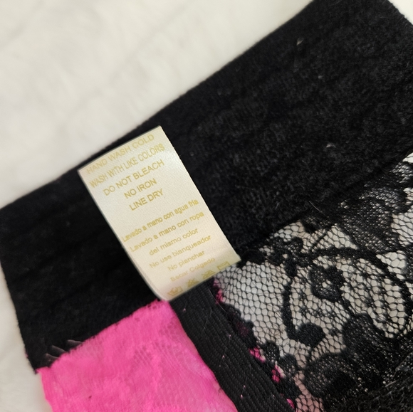 Hot Pink and Black Floral Lace Multiway Strap Bustier, Hot Topic, size 34B - Picture 7 of 10